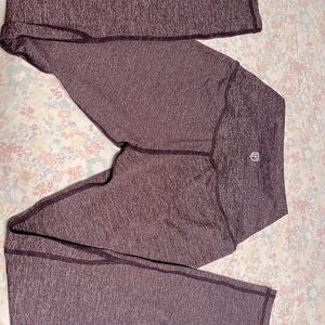 Born Primitive size small YOUR NEW FAVORITE LEGGING 2.0 heather Purple